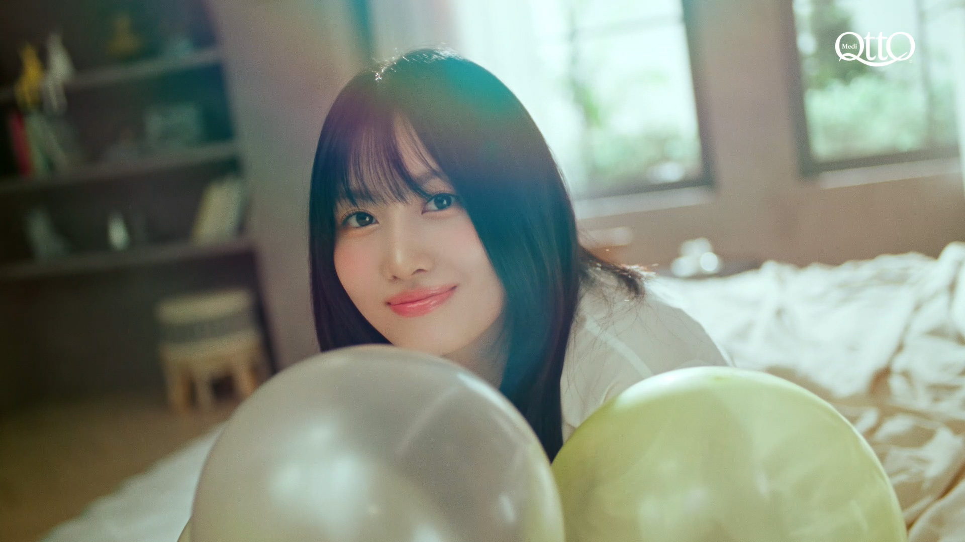 メディキュット×TWICE MOMO 「秋の脚ケアキャンペーン」9/27スタート