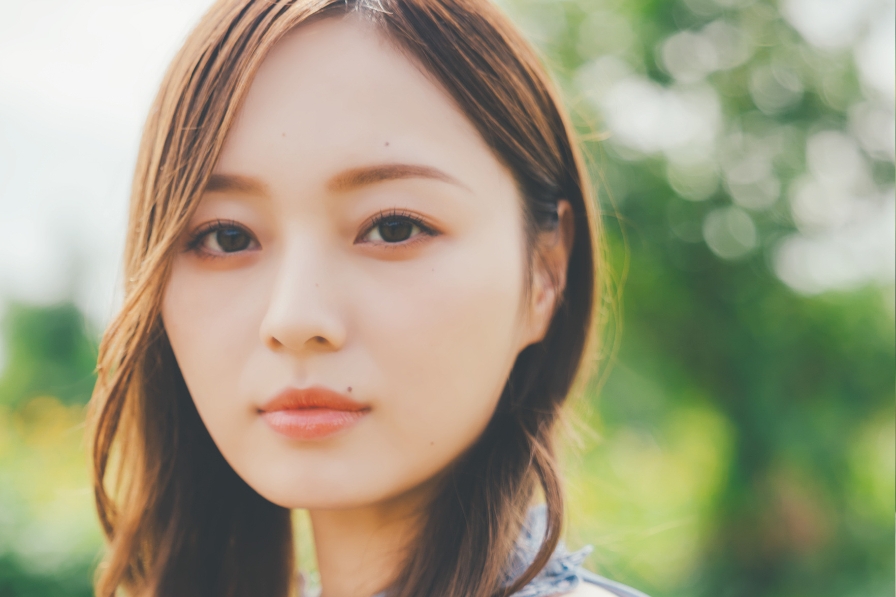 乃木坂46・梅澤美波の最新著作『美しくありたい』本日発売！ 秋元康は