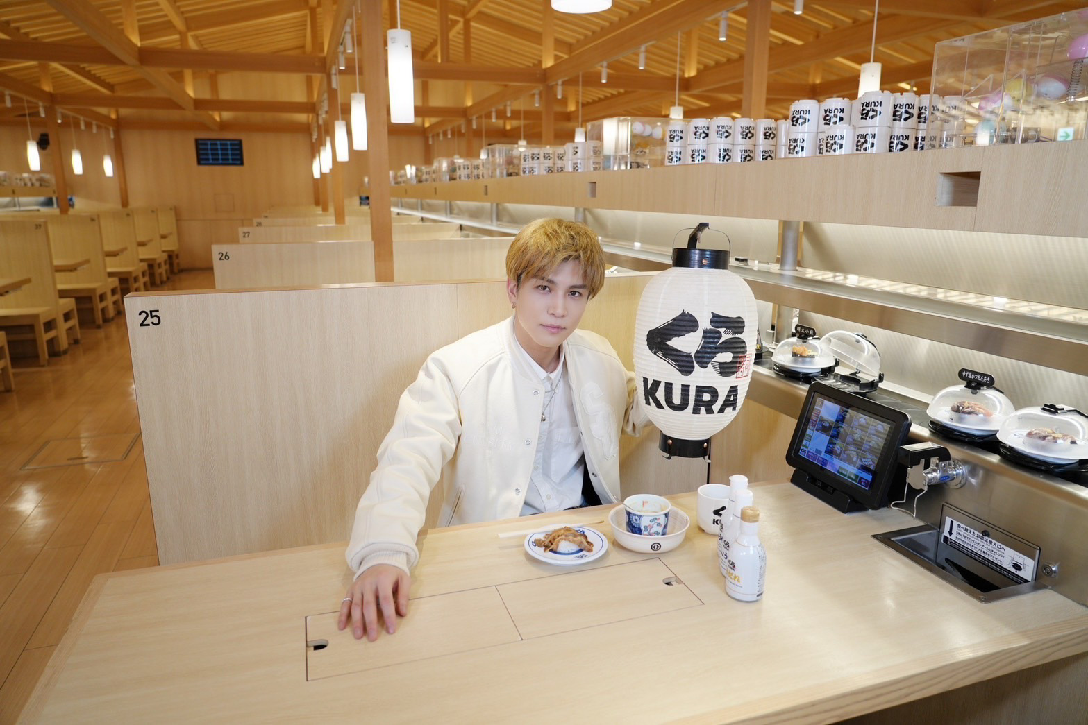 岩田剛典×くら寿司 4/5「がんちゃん推しセット」販売開始！ 撮り下ろし