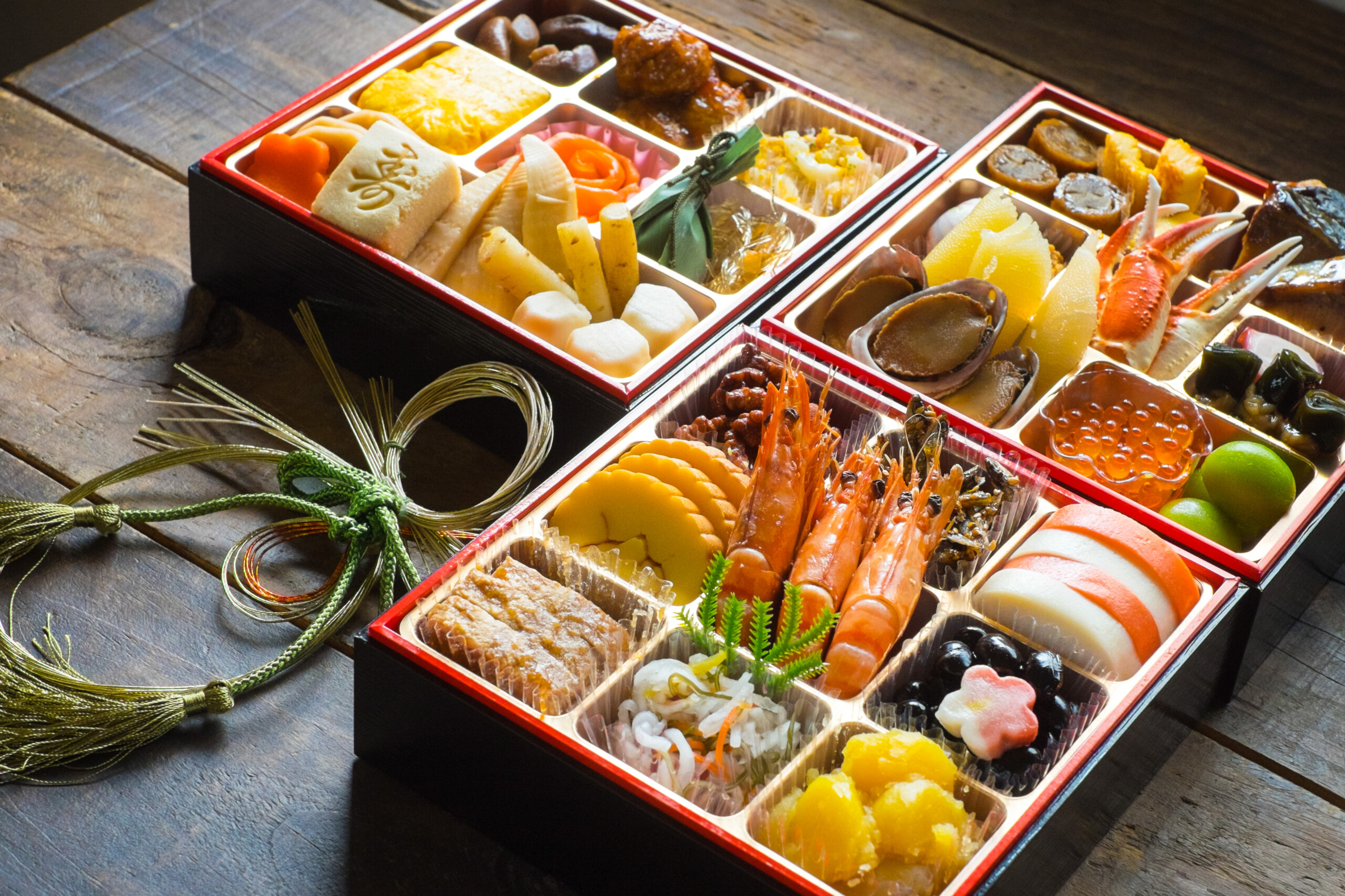 2025年おせち・平均2万7826円 6割超のおせち「価格据え置き・値下げ