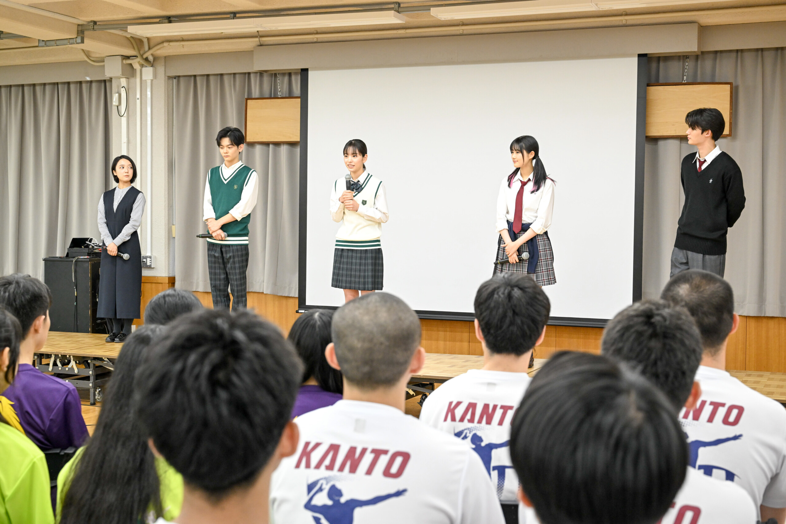 ちはやふる-めぐりB３ポスター　當真あみ　原菜乃華　上白石萌音　齋藤潤　藤原大佑 ちはやふる-めぐり B3ポスター 當真あみ 原菜乃華 上白石萌音